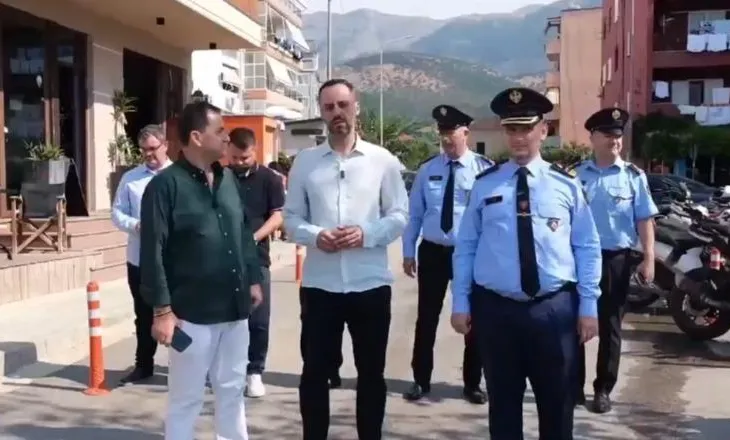 Sezoni turistik, Lamallari dhe Hita inspektojnë masat e sigurisë në Himarë: Zero tolerancë ndaj shkeljeve!