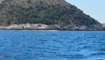 Sezoni turistik, policia shton kontrollin në det