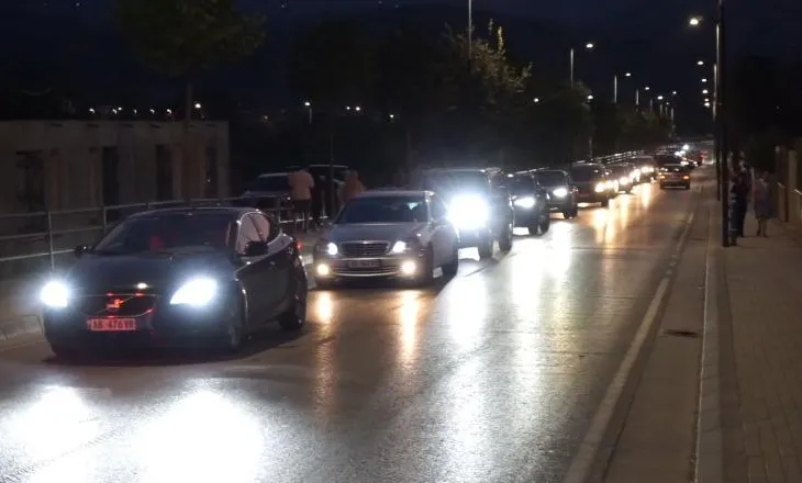 Sezoni turistik, trafik i rënduar në qytetin e Beratit, problematike rruga pranë Osumit