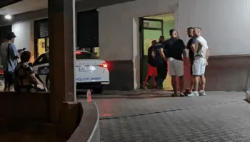 Sherr në Durrës/ I riu plagoset me kaçavidë, dërgohet me urgjencë në spital