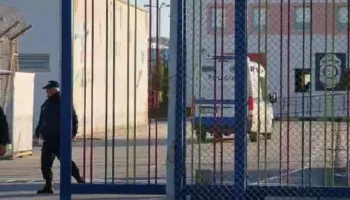 Sherri mes të dënuarve në burgun e Fierit, Komisioni i Disiplinës shqyrton kërkesën për shkarkimin e 6 efektivëve dhe pezullimin e 2 të tjerëve