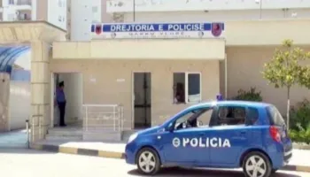 Shëtiste me armë me vete në Lungomare të Vlorës, vihet në pranga një person