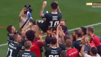 Shokët e ekipit e marrin në krahë teksa Daku shpërthen në lot, Mirlindi largohet me gol nga Rubin Kazani