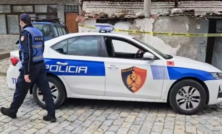 “Shoku më futi qesen e zezë me armë në makinë dhe iku”/ Zbardhet dëshmia e 31-vjeçarit