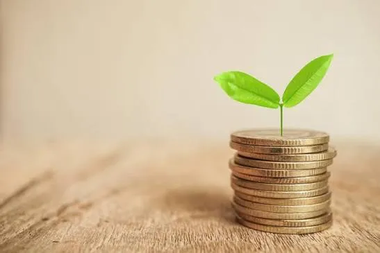 Shqipëria, drejt hapjes së një tregu të ri financiar – Në shtator, drafti i parë për Taksonominë Kombëtare të Gjelbër
