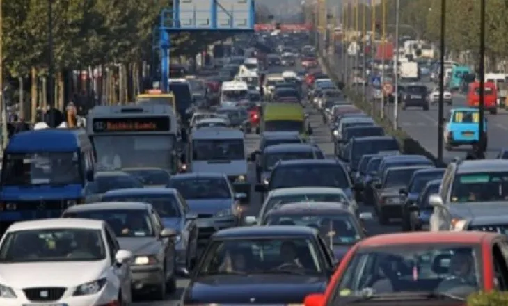 Shqipëria, me ‘flotën’ më të vjetër të automjeteve në Europë! 91% e tyre janë mbi 10-vjeçare, dominon nafta