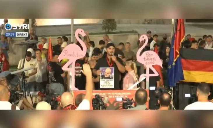 ‘Shqiptarët më kanë rregulluar jetën, ku është shteti?’/ Protestuesi: Ku janë lekët e pensionistëve dhe jetimëve?