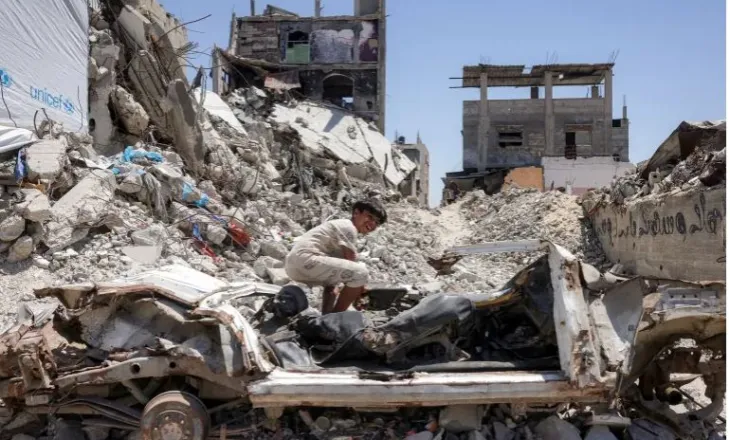 Shtatë të vrarë në Gaza, sulmi izraelit shkatërron magazinën me ndihma