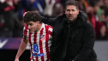 “Shumë respekt për tifozët tanë”, Diego Simeone habit me reagimin ndaj atyre që ofenduan Julian Alvarez