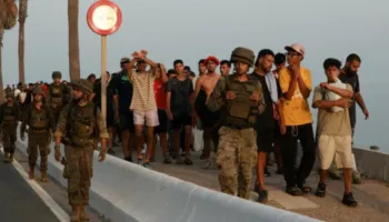 Si kriza e emigrantëve në Spanjë krijoi një stuhi politike, e nxitur nga mediat sociale