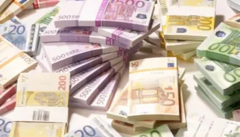 Si po fiton qeveria nga rënia e euros/ Pesha e borxhit në valutë, në nivelin më të ulët të dekadës