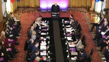 Socialistët ndryshojnë vendin e mbledhjes, Rama takon ministrat dhe drejtuesit politik në Pallatin e Brigadave