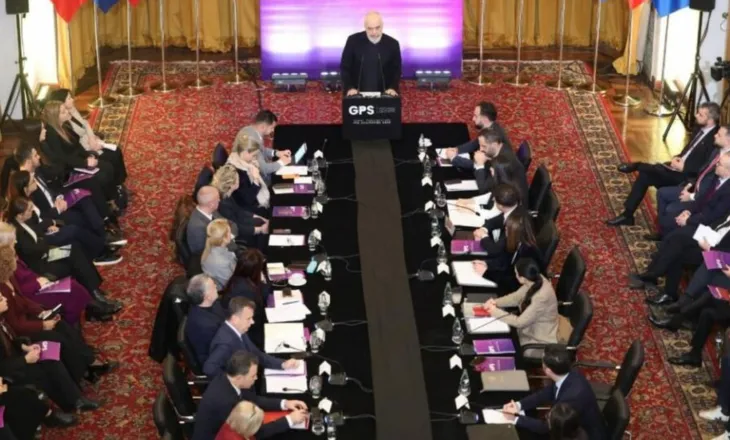 Socialistët ndryshojnë vendin e mbledhjes, Rama takon ministrat dhe drejtuesit politik në Pallatin e Brigadave