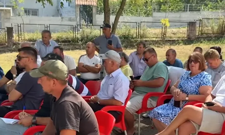 Socialistët në Maliq kundër shkrirjes së bashkisë, banorët dhe kryebashkiaku i PS-së dalin kundër projektit të Ramës