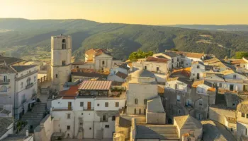 “Sonnenspiel”, një histori dashurie mes Italisë dhe klisheve që zbehin romanin