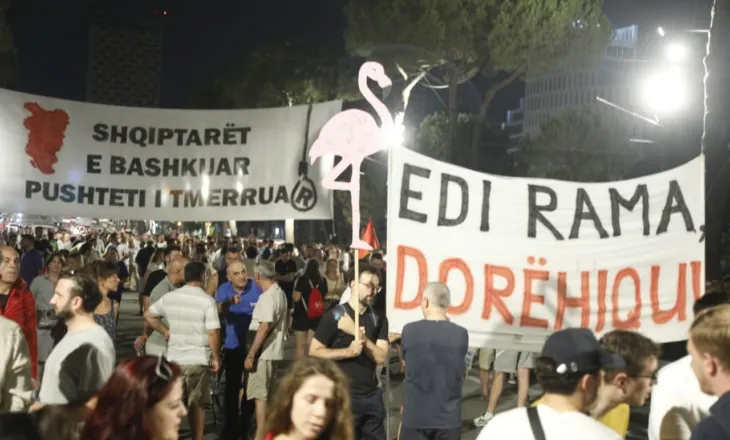 Sot dita e 71-të e revoltës/ Qytetarët nuk heqin dorë, kërkojnë ndryshim të klasës politike