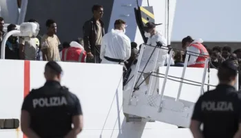 Spanja kundërshton dëbimet e njëanshme të azilkërkuesve në Itali