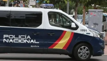 Spanja vendos kontrolle kufitare për udhëtarët nga Italia