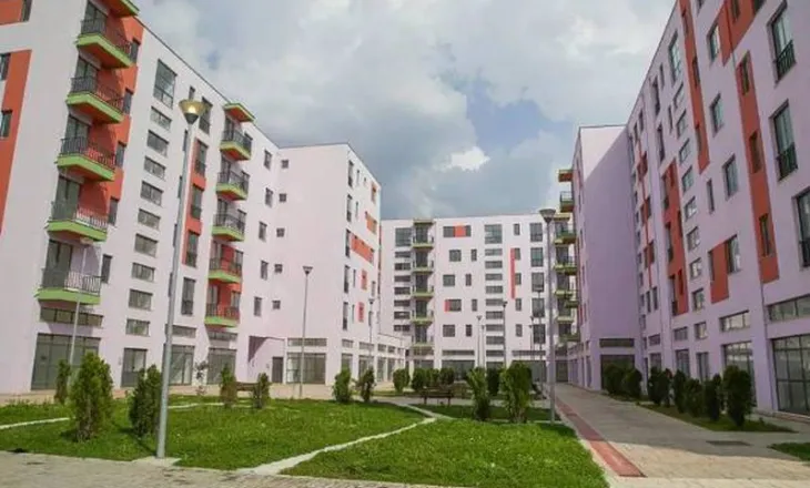 Strehimi i punonjësve të Administratës, hapet thirrja për 300 kredi banesash me 0% interes! Afati i aplikimeve, kriteret dhe kuotat sipas institucioneve