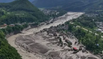 Stuhia e fortë godet Nepalin dhe Tibetin, 17 të vdekur, qindra të zhdukur