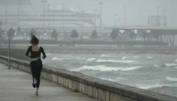Stuhia e fuqishme godet Baltikun! Mbi 200 mijë familje pa energji në Letoni dhe Lituani, dy viktima
