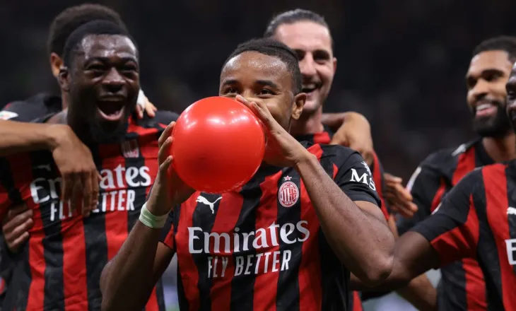 Sulmuesi i Milan marrëveshje për rikthimin në Premier League, klubi kuqezi pret ofertën e duhur