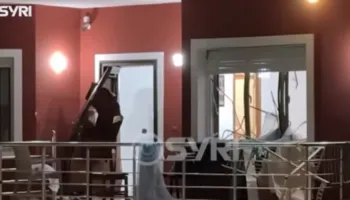 SYRI TV/ Shpërthim në një banesë në Markatomaj të Lezhës, 6 të plagosur, mes tyre 2 fëmijë