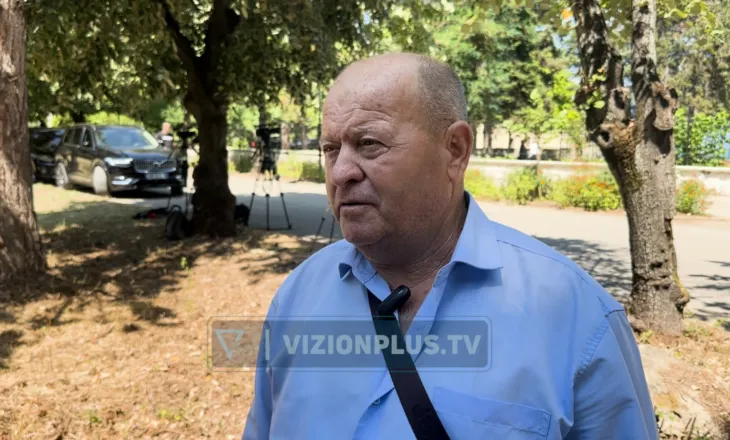 “Ta takoj e le të vdes”, emigranti udhëton 5 orë nga Greqia për të takuar Ramën: Të na rrojë sa malet