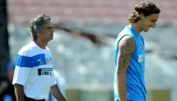 “Tani do t’ia tregoj këtij idioti se kush jam”; anekdota për Mourinhon, errëfyer nga Ibrahimovic