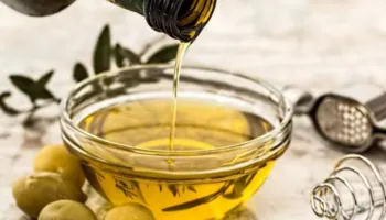 Të gjithë zgjedhin vajin e ullirit, por ky produkt bimor shpesh lihet pas dore!