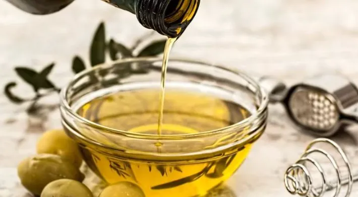 Të gjithë zgjedhin vajin e ullirit, por ky produkt bimor shpesh lihet pas dore!