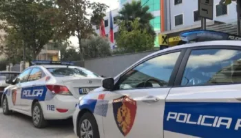 Tentoi të vidhte një banesë teksa ndodhej në arrest shtëpie, vihet në pranga 49-vjeçari në Korçë