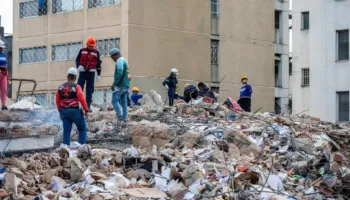 Tërmeti që tronditi Kolumbinë/ Të paktën 181 të vdekur dhe mbi 1,300 të plagosur