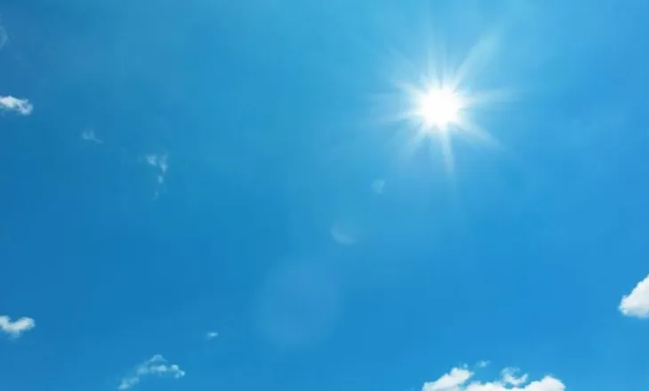 Termometri prek 40°C në Tiranë/ Ja si parashikohet moti për sot, 8 gusht 2026