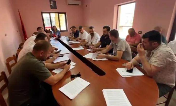 Territorialja, Klosi kundër bashkimit me Matin, këshilltarët: Do të ndjekim rrugën ligjore dhe protestat