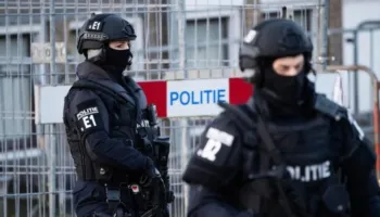 Terror në Roterdam, një 26-vjeçar sulmon kalimtarët me thikë dhe tenton një të dytë, raportohet për të plagosur!