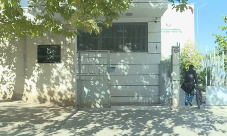 Tiranë/ U arrestuan pasi u kapën me 5 kg heroinë, gjykata lë në burg dy personat