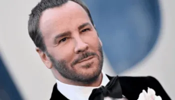 Tom Ford, stilisti që e shndërroi Gucci-n në një simbol të luksit modern