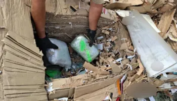 Trafik droge me kamionë që transportonin ngarkesa letre nga Shqipëria në Turqi, kapen në Greqi 324 kg marijuanë