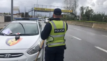 Tragjedi mbi asfalt/ Policia me dorë të hekurt bën namin, ‘flakë’ patentash të pezulluara 