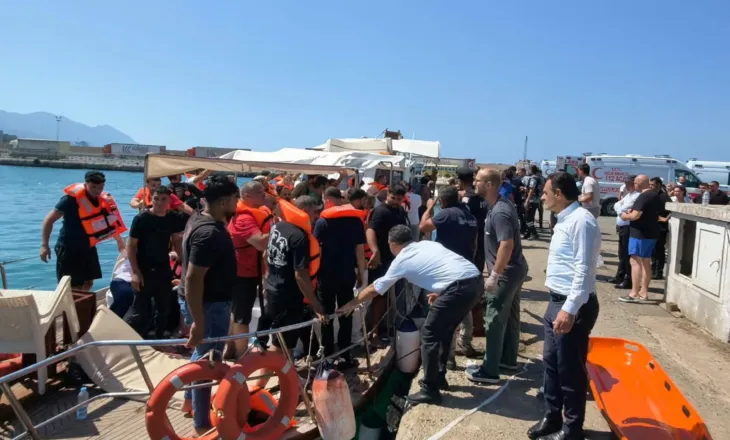 Tragjedi në brigjet e Qipros Veriore, përmbyset trageti me 270 persona në bord, konfirmohen 7 të vdekur dhe dhjetëra të zhdukur