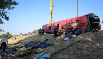 Tragjedi në Hungari/ Përmbyset autobusi, 12 të vdekur dhe 10 të plagosur, dyshohet se shoferi ra në gjumë