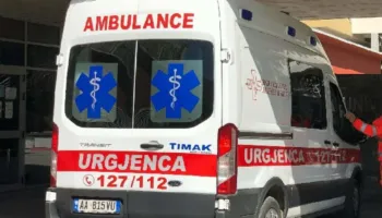 Tragjedi në Ksamil/ Babai godet aksidentalisht vajzën 4-vjeçare me makinë, fëmija humb jetën (EMRI)