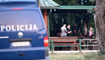 Tragjedia me tre të vrarë/ Dy ditë zie në Malin e Zi, shtyhet edhe nisja e vitit të ri shkollor