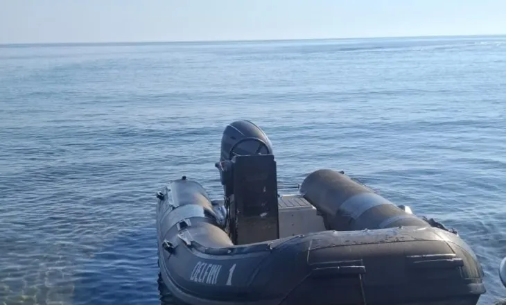 Tragjedia në Ranën e Hedhun, policia: 24 vjeçari ra nga gomonia, pësoi dëmtime të rënda nga helika e motorit