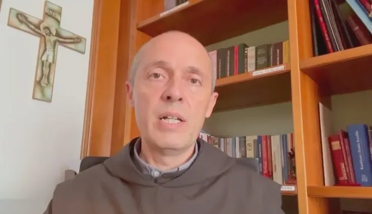 “Tregoni kujdes! Po shkrumboni malet e Shqipërisë”, kleriku katolik apel shqiptarëve për zjarret