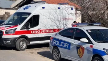 Tronditëse/ Gjendet i pajetë dhe i gjakosur 75-vjeçari në rrugë