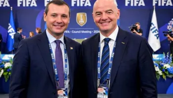 Tronditje në FIFA! Infantino shkarkon drejtorin e lartë që e akuzoi se “mashtroi” për shitjen e 20% të Botërorit