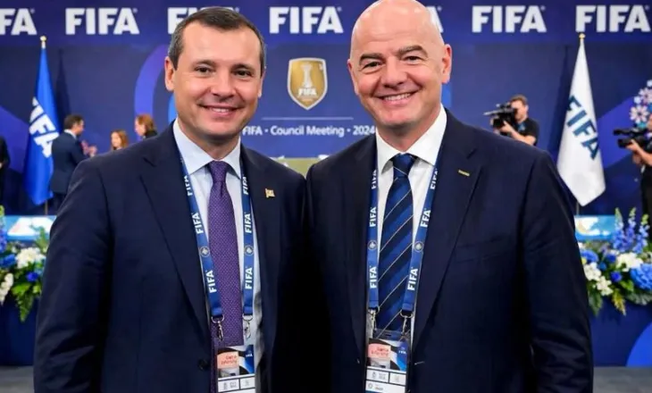 Tronditje në FIFA! Infantino shkarkon drejtorin e lartë që e akuzoi se “mashtroi” për shitjen e 20% të Botërorit