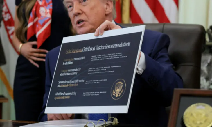 Trump firmos urdhrin, kërkon uljen e vaksinave për fëmijët! Ekspertët paralajmërojnë rreziqe